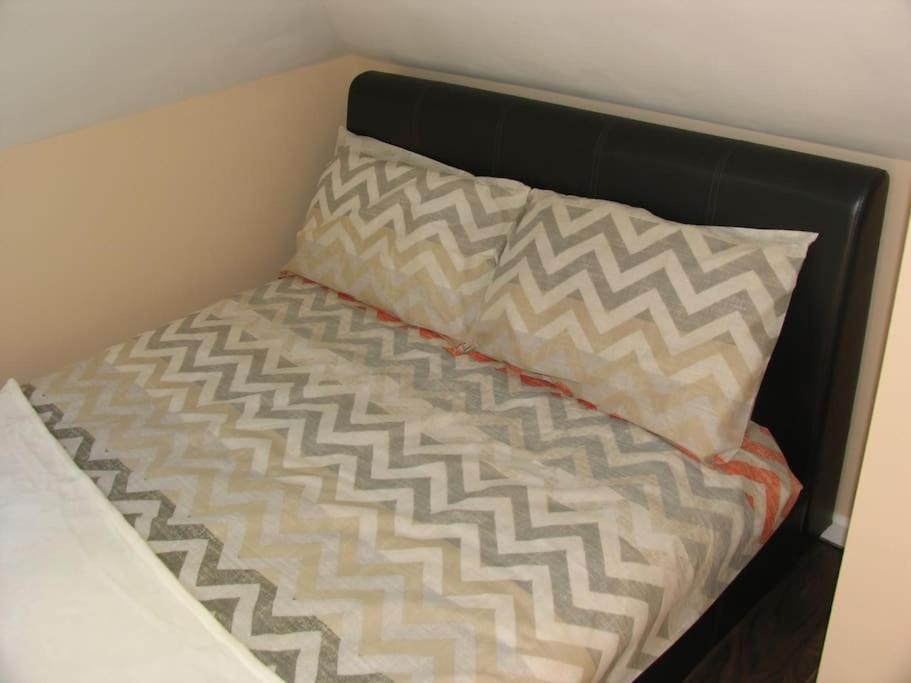 Modern Cosy Private Studio, Wifi, Ip-Tv, Must See Ромфорд Экстерьер фото